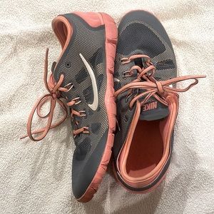 Nike Training shoes - grey and salmon 9.5